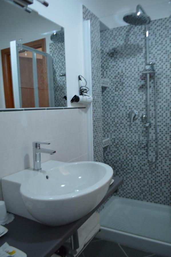 Roma Eur Bed & Breakfast Экстерьер фото